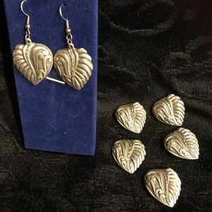 Vintage EGC signed 1989 Pewter Howling Earrings and Button Covers